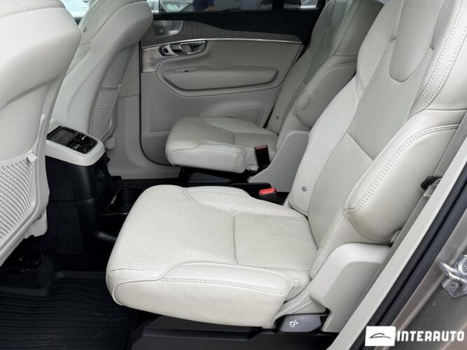 Volvo XC 90 56 volvo XC 90 2020