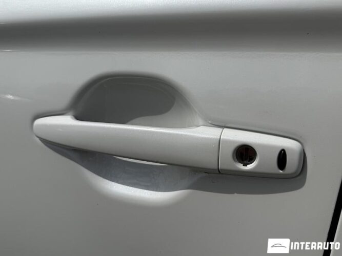 mitsubishi Outlander 2015