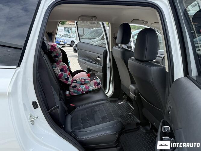mitsubishi Outlander 2015