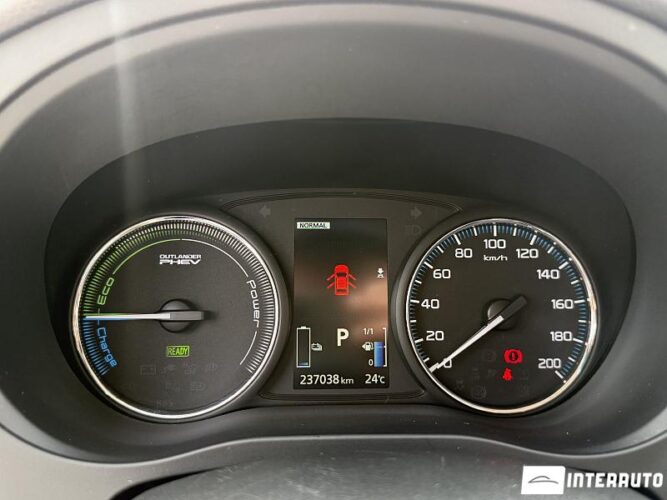 mitsubishi Outlander 2015