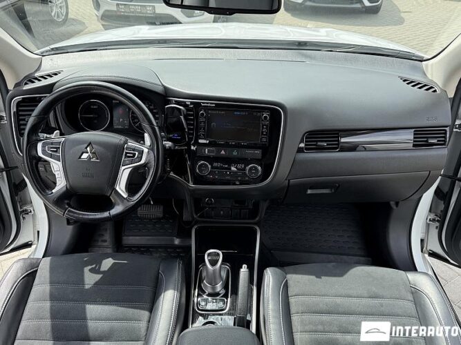 mitsubishi Outlander 2015