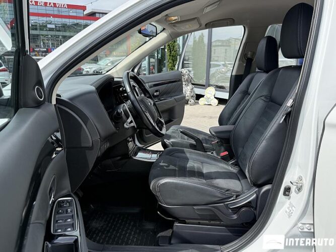 mitsubishi Outlander 2015