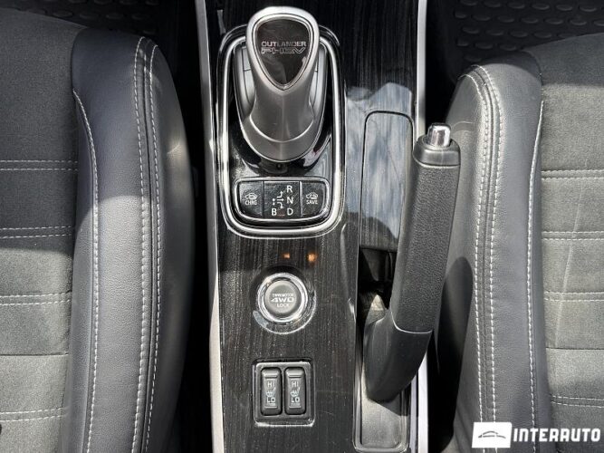 mitsubishi Outlander 2015