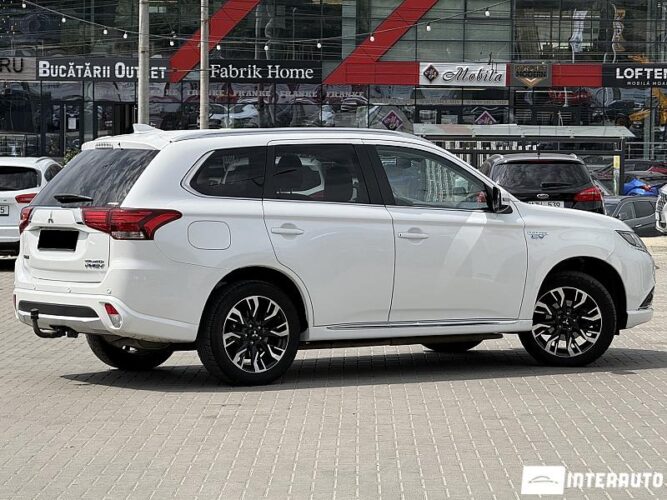 mitsubishi Outlander 2015