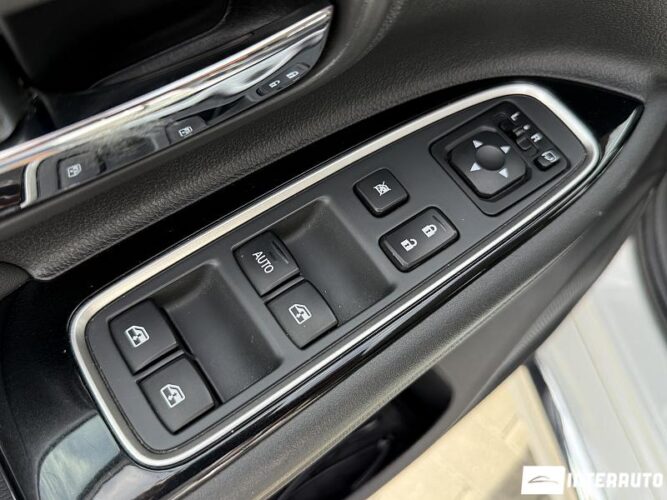 mitsubishi Outlander 2015