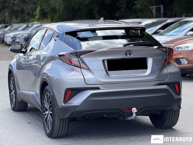 Toyota C-HR 33 toyota C-HR 2017