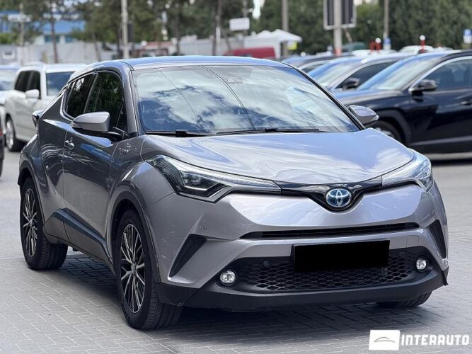 Toyota C-HR 32 toyota C-HR 2017