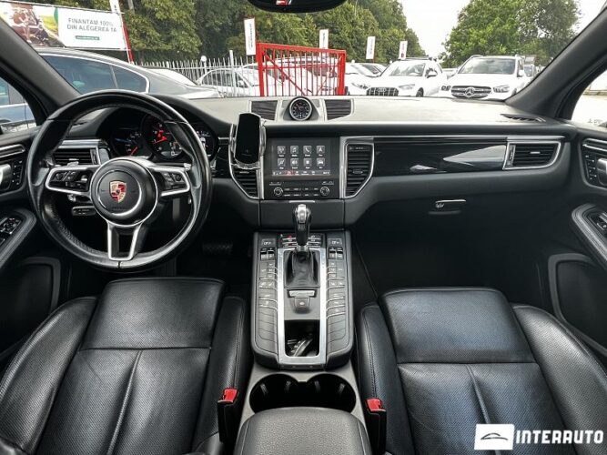Porsche Macan 49 porsche Macan 2016