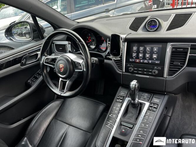 Porsche Macan 50 porsche Macan 2016