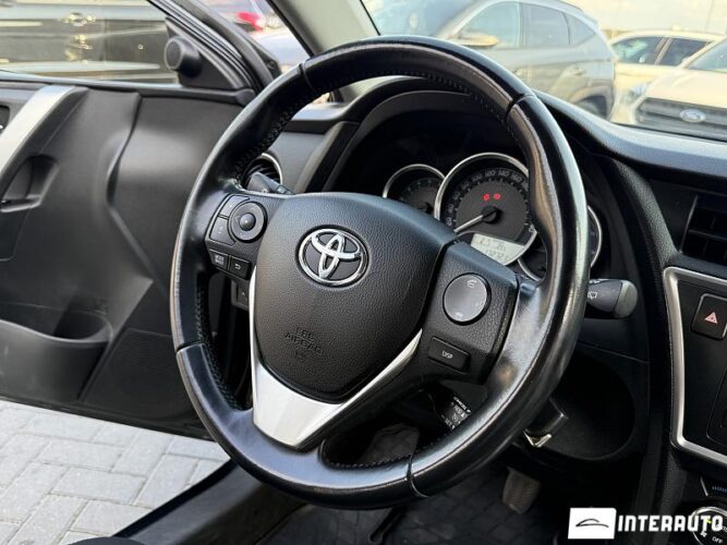 Toyota Auris 36 toyota Auris 2015