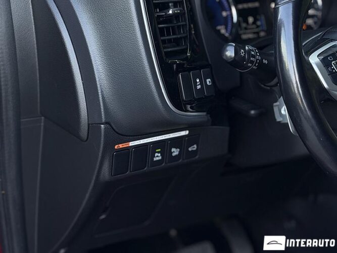 Mitsubishi Outlander 49 mitsubishi Outlander 2019