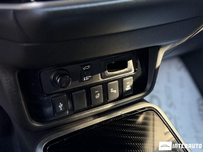 Mitsubishi Outlander 44 mitsubishi Outlander 2019