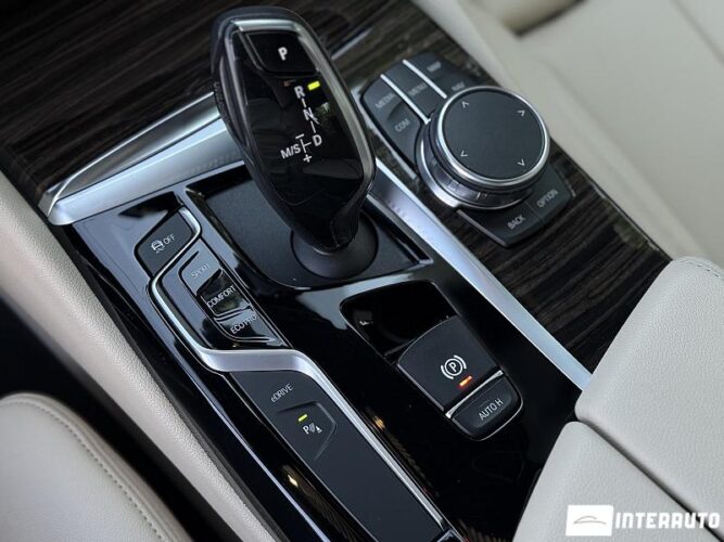 BMW 530e 47 bmw 530e 2019