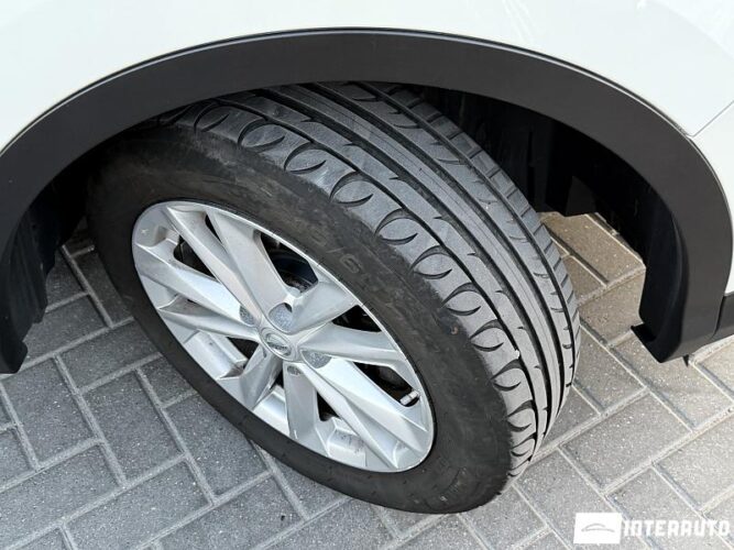 nissan Qashqai 2015