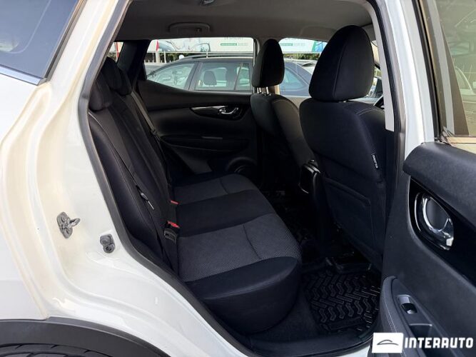 nissan Qashqai 2015