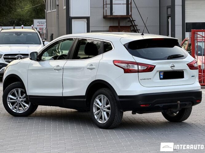 nissan Qashqai 2015