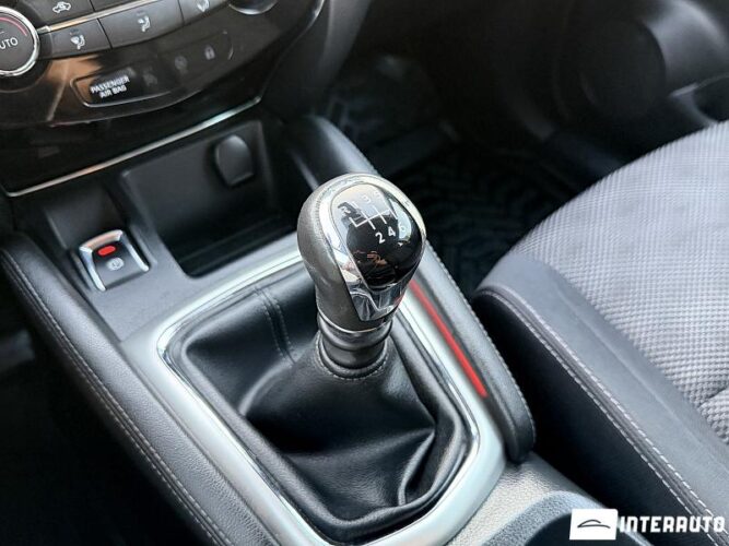 nissan Qashqai 2015
