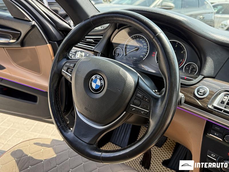 BMW 730