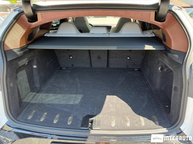 bmw XM 2024
