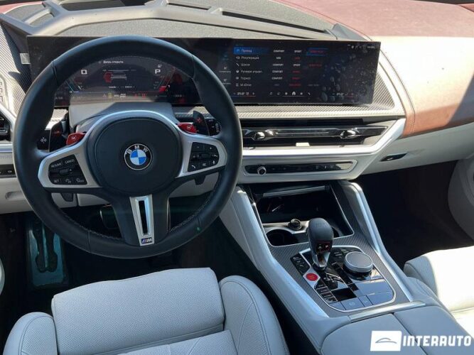 bmw XM 2024