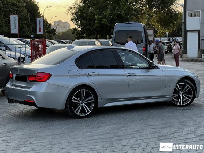 bmw 330E 2018