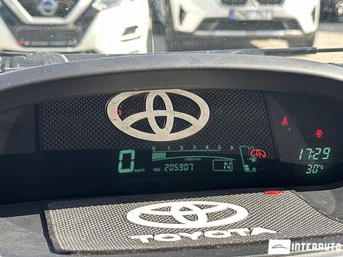 Toyota Yaris 39 toyota Yaris 2007