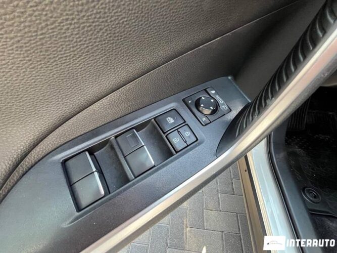 Toyota Rav-4 30 toyota Rav-4 2019