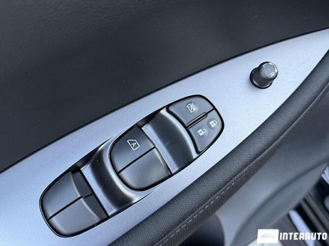 Nissan Leaf 49 nissan Leaf 2025