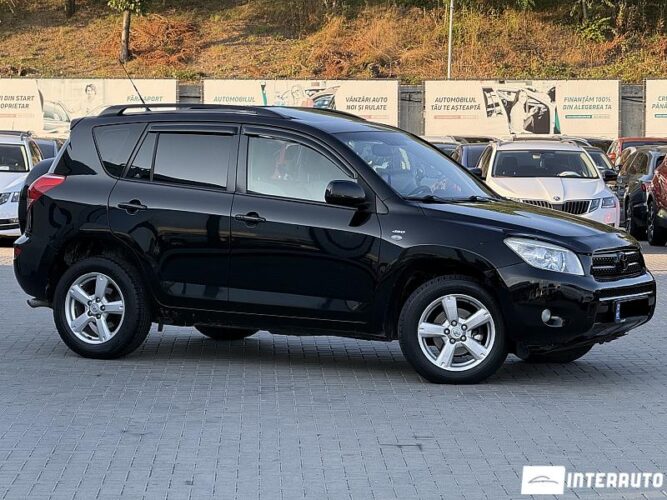 Toyota Rav-4 2007 doar la InterAuto