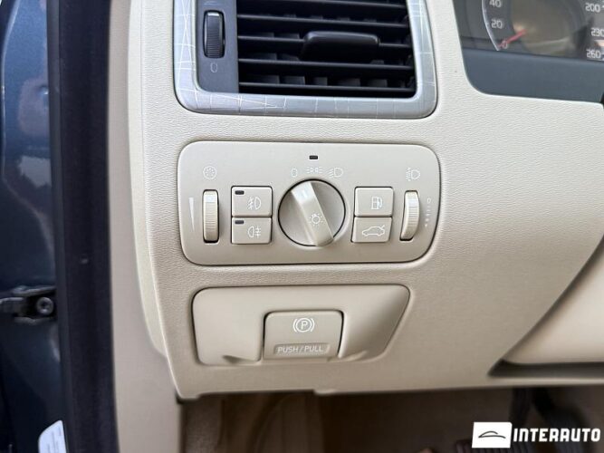 Volvo XC 70 37 volvo XC 70 2008