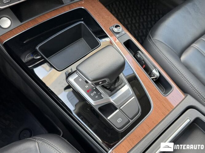 Audi Q5 47 audi Q5 2020