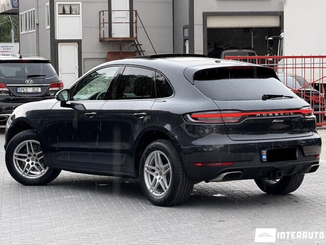 Porsche Macan 42 porsche Macan 2019
