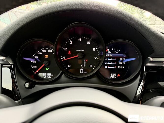 Porsche Macan 47 porsche Macan 2019