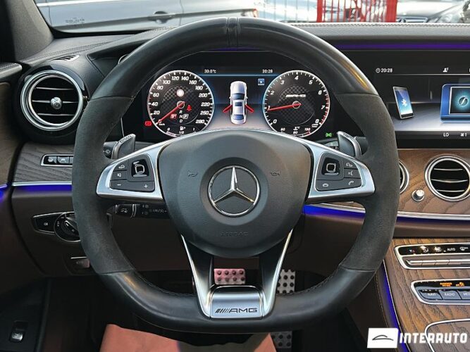 Mercedes E 43 AMG 44 mercedes E 43 AMG 2018