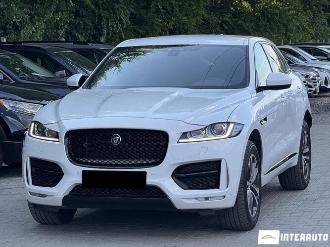 Jaguar F-Pace 2019 doar la InterAuto