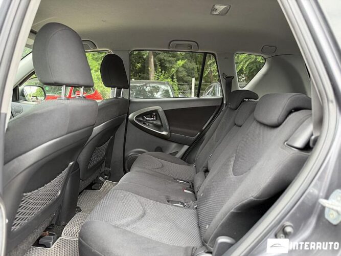 Toyota Rav-4 47 toyota Rav-4 2012