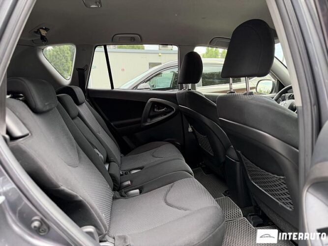 Toyota Rav-4 49 toyota Rav-4 2012