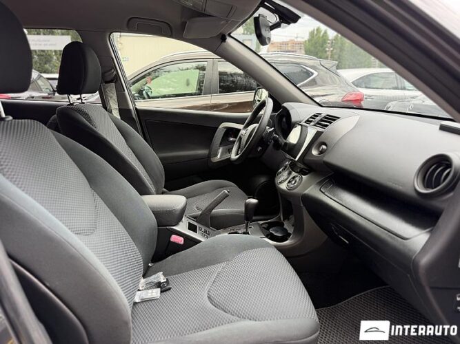 Toyota Rav-4 48 toyota Rav-4 2012