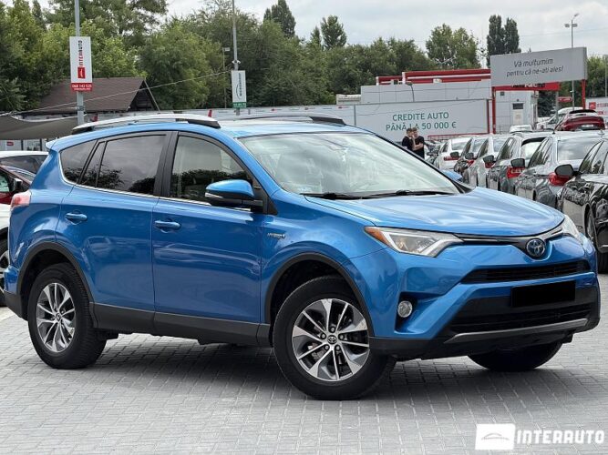 Toyota Rav-4 2017 doar la InterAuto