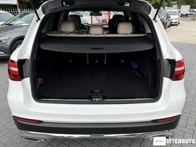 Mercedes GLC 300 46 mercedes GLC 300 2018