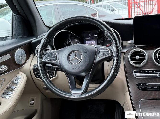 Mercedes GLC 300 42 mercedes GLC 300 2018