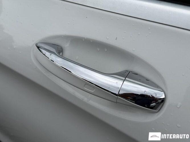 Mercedes GLC 300 48 mercedes GLC 300 2018