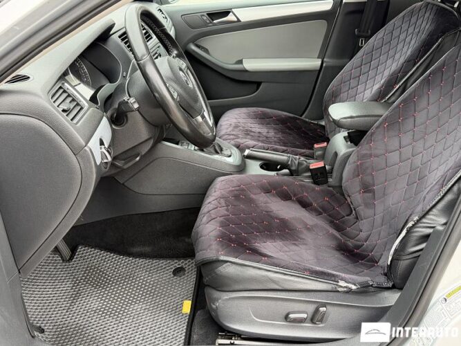 Volkswagen Jetta 36 volkswagen Jetta 2012