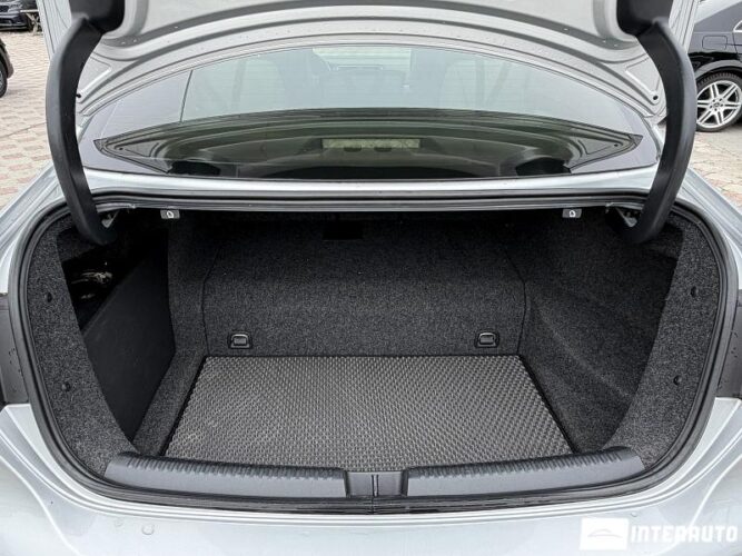 Volkswagen Jetta 49 volkswagen Jetta 2012