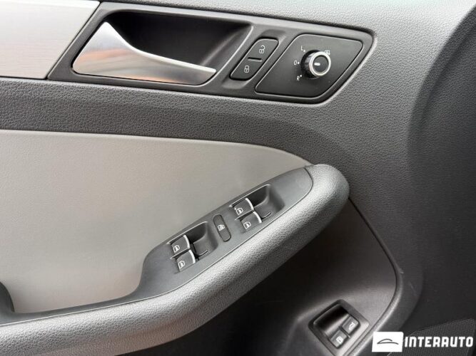 Volkswagen Jetta 37 volkswagen Jetta 2012