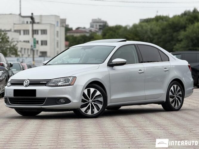 Volkswagen Jetta 2012 doar la InterAuto