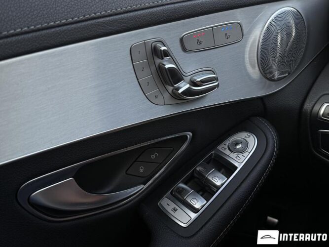 Mercedes C 43 AMG 40 mercedes C 43 AMG 2018