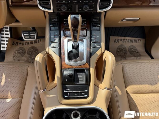 Porsche Cayenne 45 porsche Cayenne 2010