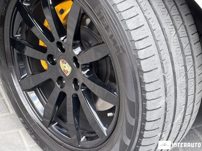 Porsche Cayenne 51 porsche Cayenne 2010