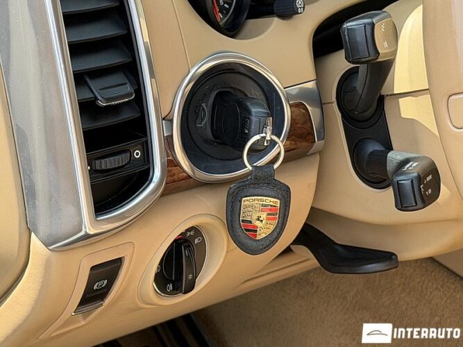 Porsche Cayenne 46 porsche Cayenne 2010